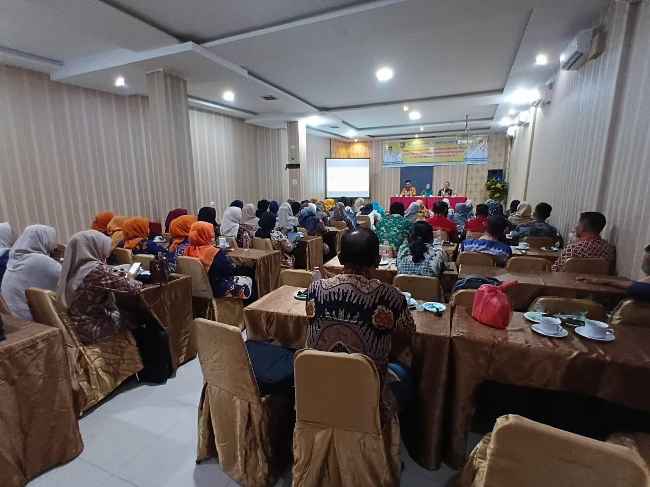SOSIALISASI 6 SPM KADER POSYANDU DAN KADER KPM, HOTEL ANTARIKSA 11 DESEMBER 2025